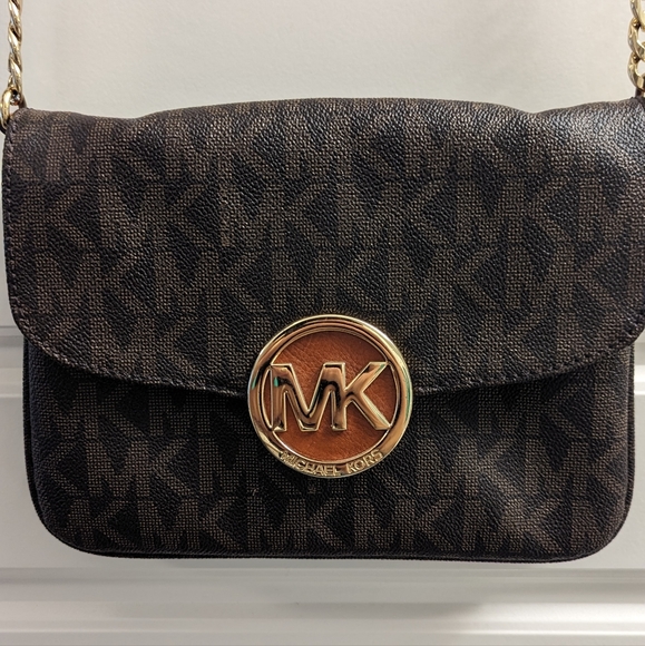 **SOLD** MICHAEL KORS FULTON MK Signature Brown Flap Crossbody Bag - Picture 7 of 10